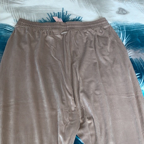 NWT❗️Victoria’s Secret joggers - Picture 4 of 5